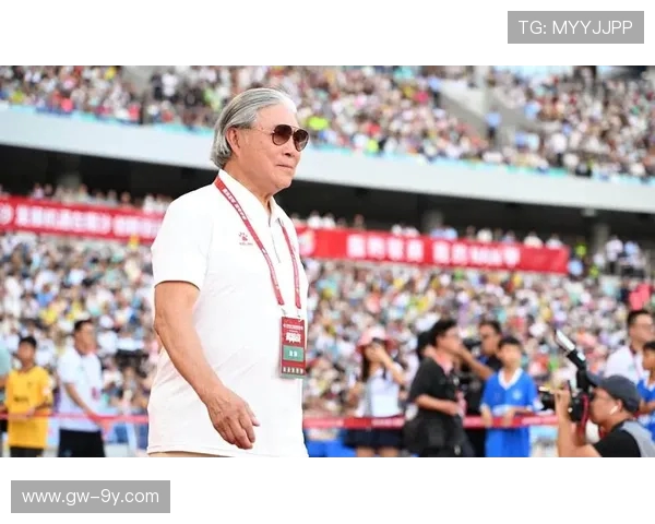 兰格尔足球：探索英国足球传统与现代化融合之路